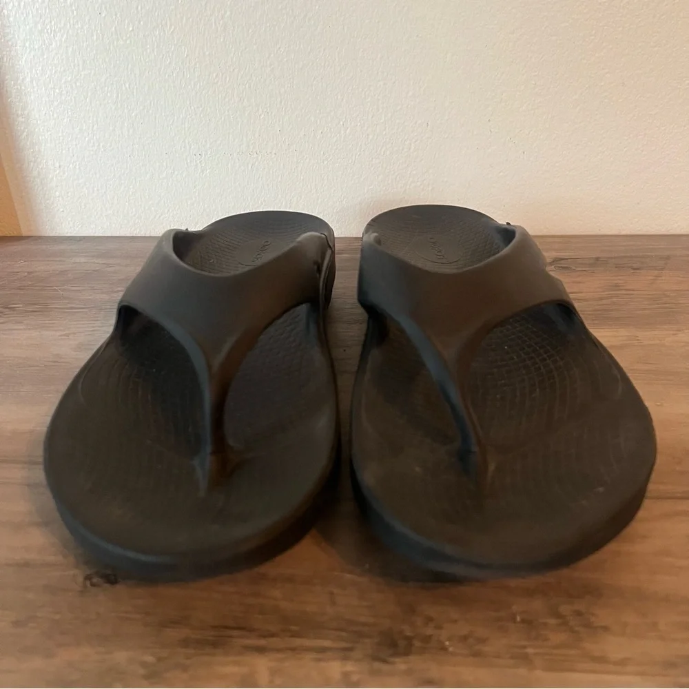 OOFOS Unisex OOriginal Black Flip Flop Sandals Comfort Recovery EU 45